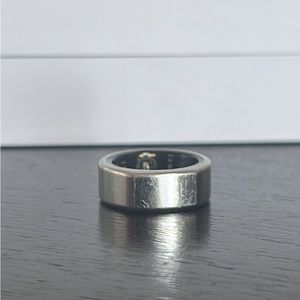 Oura Ring: silver, generation 3, size 6